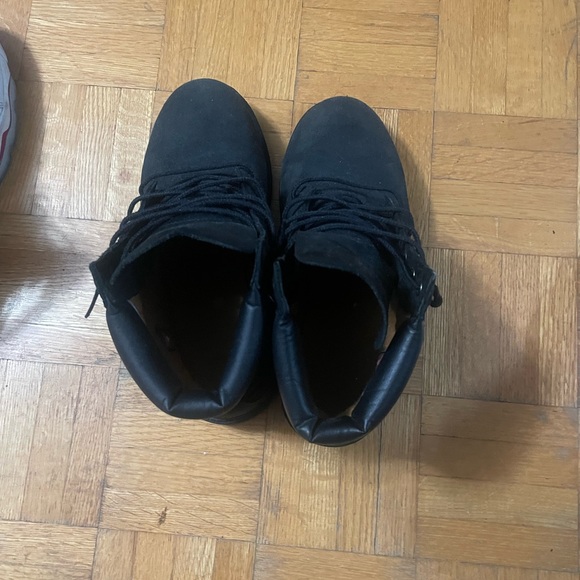 Timberlands all black - Picture 2 of 3